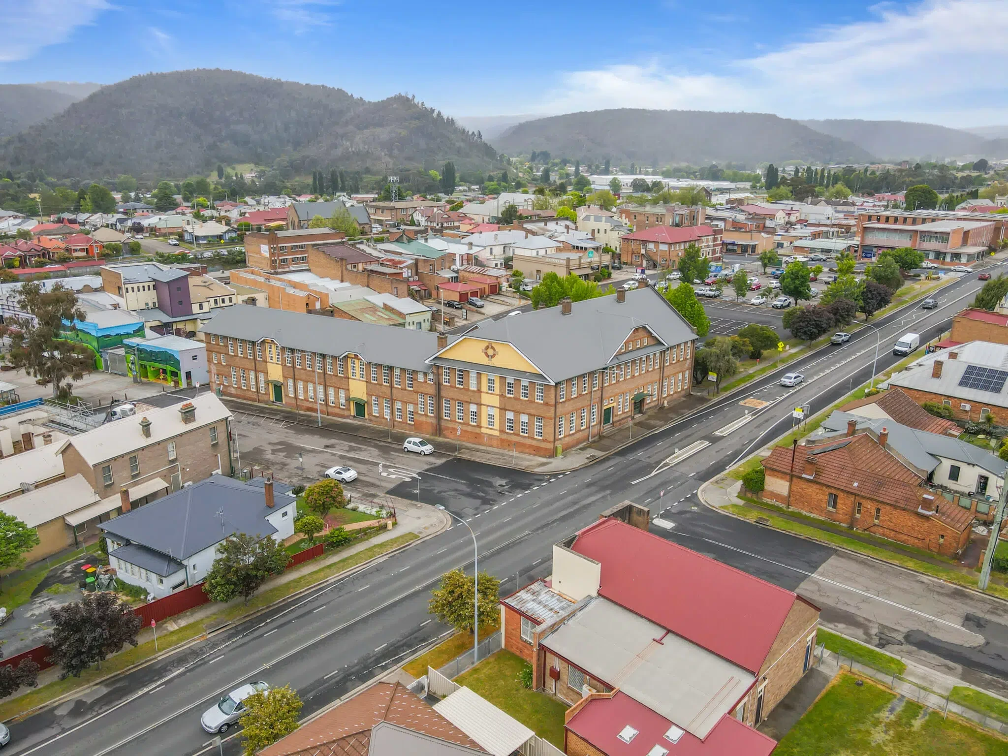 Modern SDA Units in Lithgow